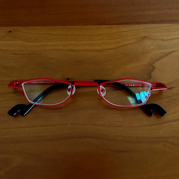 Anne et Valentin Accessories - Anne et Valentin Red Metal Eye Frames